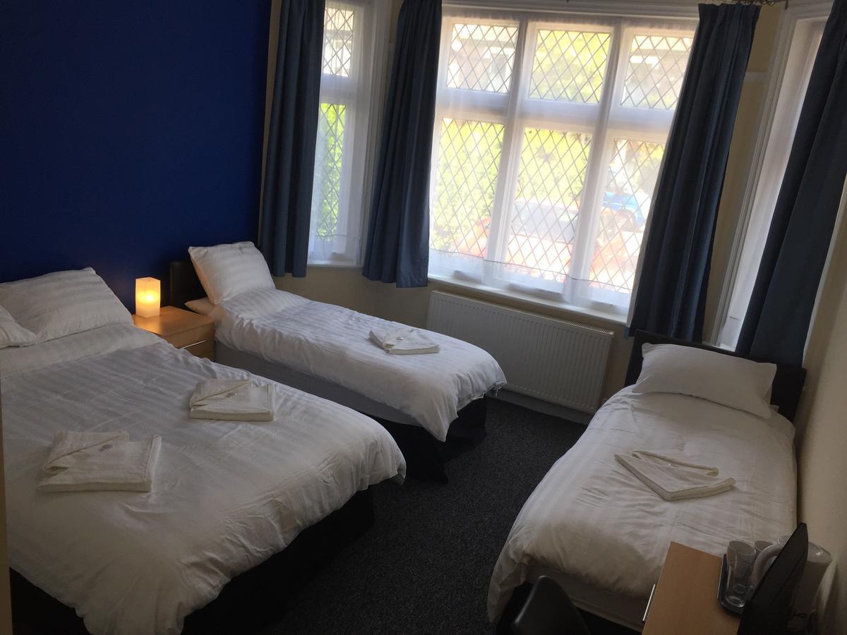 Southend Central Hotel - Close To Beach, City Centre, Train Station & Southend Airport Екстериор снимка